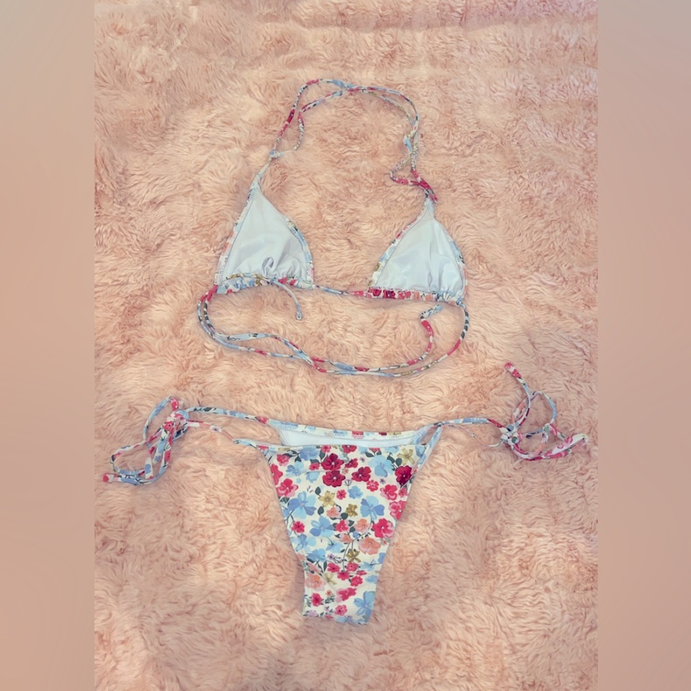 SHEIN Floral Adjustable Two Piece Bikini